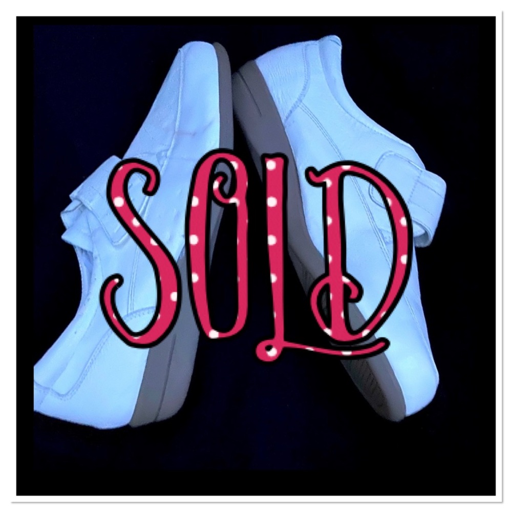 Dr Scholl’s White Velcro Sneakers